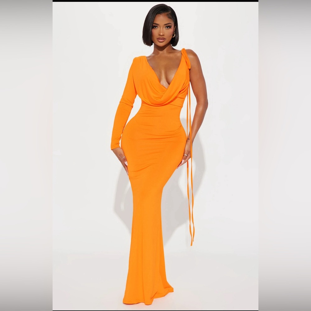 Fashion Nova Racheal Reversible Gown